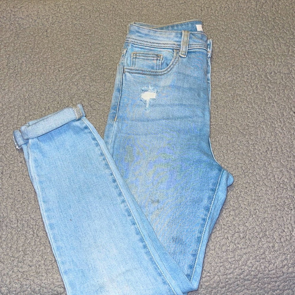 Cello size 1/25, high rise light wash button fly denim jeans